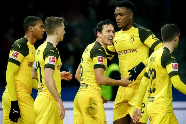 英媒：热刺也有意费耶诺德后卫汉茨科